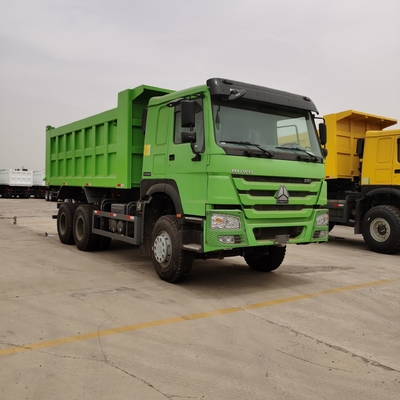 300L 연료 탱커 시노트럭 HOWO 6X4 10 휠 덤프 트럭