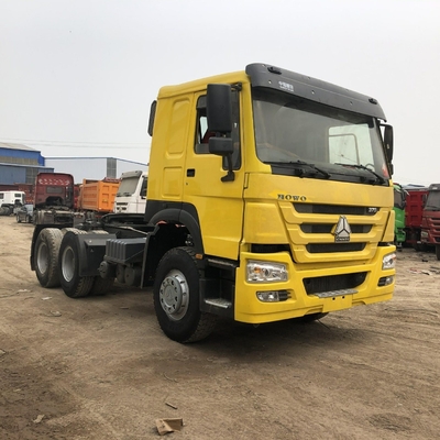 Zz4257s3241W 371HP 375HP 시노트럭 사용 된 HOWO 헤드 트럭 400L 알루미늄 오일 탱커