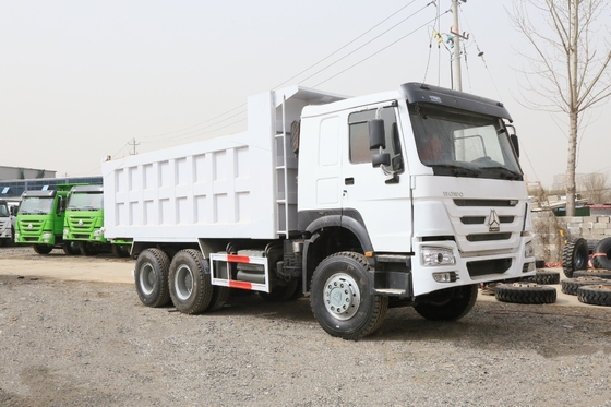 사용자 정의 요청 Sinotruck HOWO 6X4 사용자 정의와 함께 보츠와나에서 사용 된 덤프 트럭