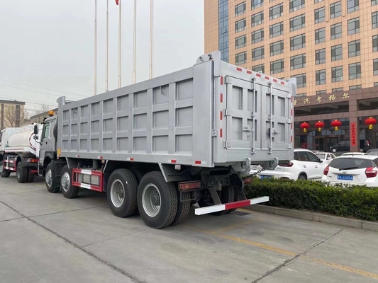 ISO 인증 12 휠 8X4 시노트럭 40m3 앞축 Hf9과 함께 티퍼 트럭