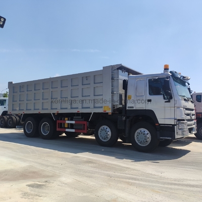 12 휠러 371 티퍼 시노트럭 HOWO 8X4 덤프 트럭 Zz3257n3847A 25-30톤 용량