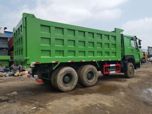 2017 년 좋은 상태 6X4 Sinotruk HOWO 아프리카 시장용 사용 된 덤프 트럭 좌석 ≤5