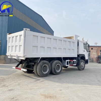 6X4 사용 된 Sinotruk HOWO 덤프 트럭 / 팅퍼 371HP 375HP 1 개의 슬리퍼 캐비와 A / C