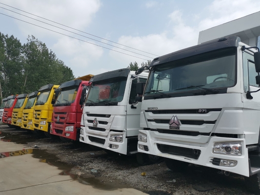 중고 Sinotruk HOWO 샤크만 덤프 티퍼 아프리카 6×4 드라이브 휠 300L 연료 탱커