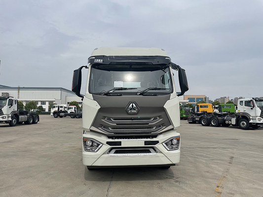 40-60 톤 로딩 용량 Sinotruk HOWO 3 축 류트럭 머리 성능