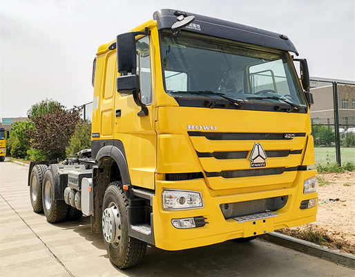 40-60 톤 로딩 용량 Sinotruk HOWO 트랙터 트럭 머리가 트레일러 Wd615.47 엔진