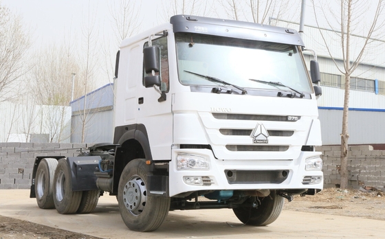 40-60 톤 로딩 용량 Sinotruk HOWO 트랙터 트럭 머리가 트레일러 Wd615.47 엔진