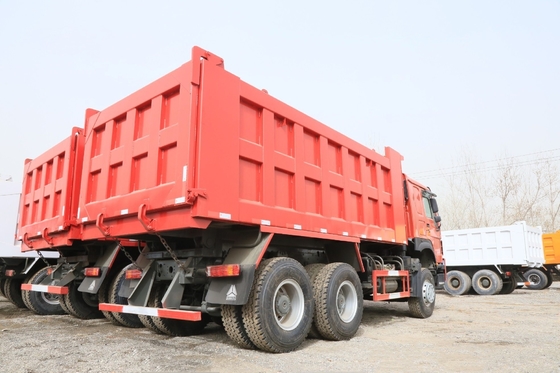 사용 된 HOWO 덤프 트럭 6X4 336HP 수동 변속기와 함께 좋은 상태