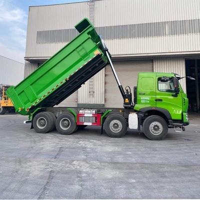 30cbm Sinotruk HOWO 상태 8X4 큰 돌과 모래를 운송하는 팅퍼 트럭