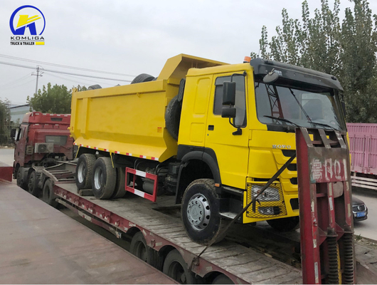 사용 된 HOWO 6X4 덤프 트럭 375 HP 왼쪽 핸드 드라이브 D12.42 엔진을 가진 광산 틱퍼 트럭