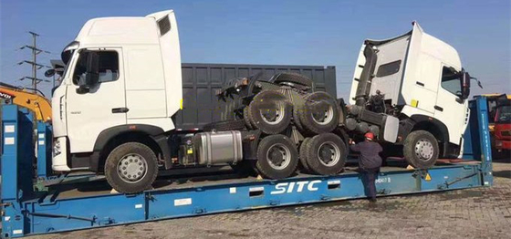 6X4 Sinotruk HOWO 트랙터 트럭 머리와 400L 알루미늄 오일 탱커