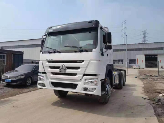 Zz4257s3241W 6X4 10 바퀴 HOWO 견고한 Hw19710 기어박스와 트랙터 트럭 헤드