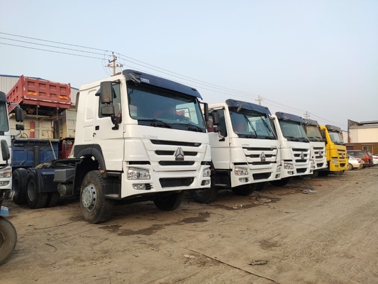 Zz4257s3241W 6X4 10 바퀴 HOWO 견고한 Hw19710 기어박스와 트랙터 트럭 헤드
