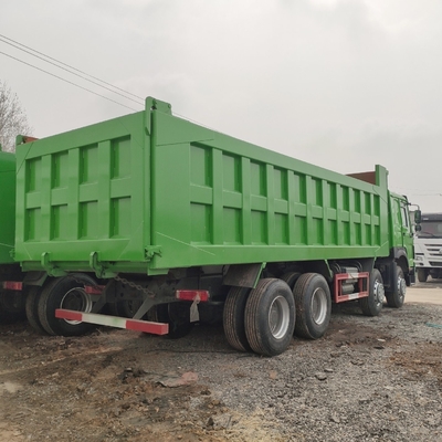 유로 2 배출량 표준 사용 된 Sinotruk HOWO 375HP 덤프 트럭 1200r20 방사선 타이어
