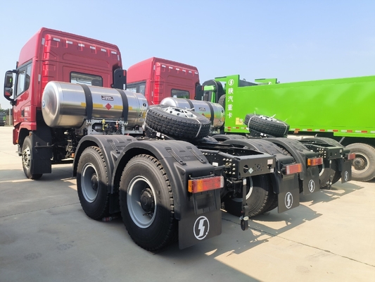 ZF 스티어링 샤크만 6X4 10바퀴 30t 트랙터 트럭 400L 알루미늄 오일 탱커 아프리카