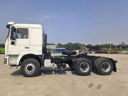 ZF 스티어링 샤크만 6X4 10바퀴 30t 트랙터 트럭 400L 알루미늄 오일 탱커 아프리카