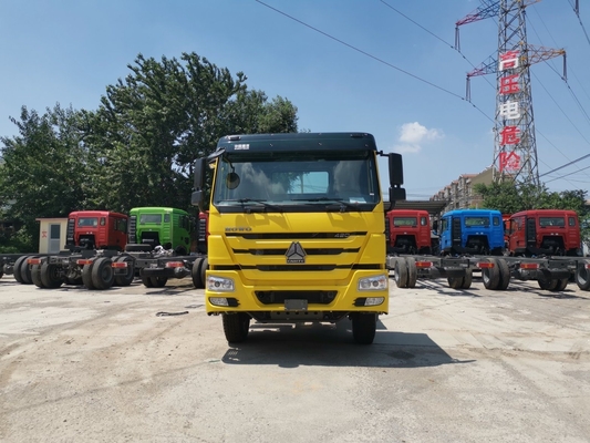 로딩 용량 40-60 톤 Sinotruk HOWO 6X4 3 축 트랙터 트럭 아프리카 수요