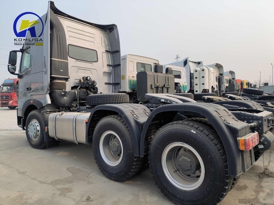 시노트룩 HOWO 트럭 6X4 10바퀴 사용 된 트랙터 트럭 400L 알루미늄 오일 탱커