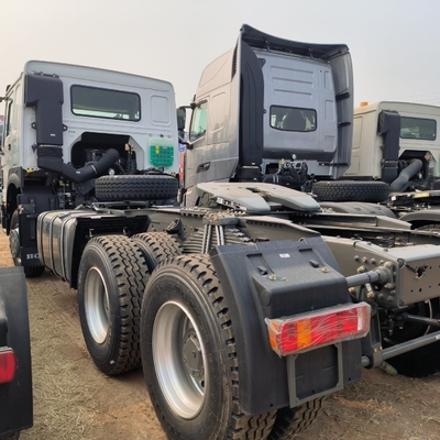 중고용 Sinotruk HOWO 6X4 중용 트레일러 헤드 트랙터 트럭