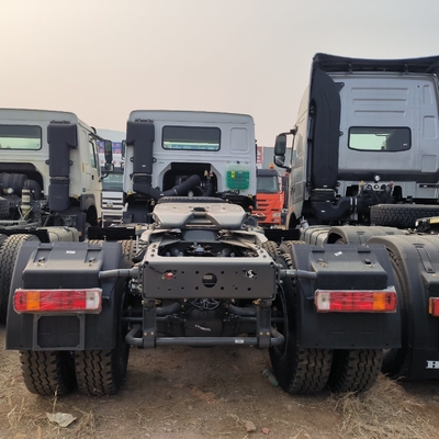 중고용 Sinotruk HOWO 6X4 중용 트레일러 헤드 트랙터 트럭