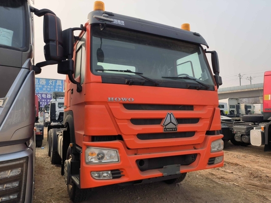 높은 부하 용량 21-30t Sinotruk HOWO 트랙터 틱퍼 트럭 D12.42-20 엔진 6X4
