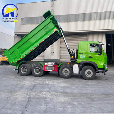 중고 Sinotruck HOWO 8X4 40-50 톤 300L 연료 탱크와 함께 덤프 틱퍼 트럭