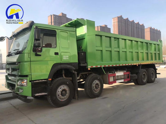 중고 Sinotruck HOWO 8X4 40-50 톤 300L 연료 탱크와 함께 덤프 틱퍼 트럭