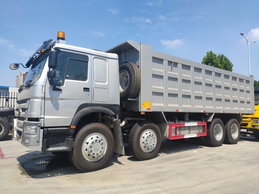 시니트룩 HOWO 중형 8X4 틱퍼 트럭 351-450hp 승력 A/C와 함께 1 개의 수면용 카비