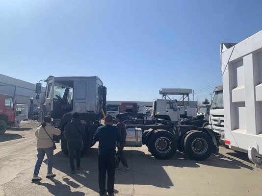 디젤 화물 10 휠 트레일러 수송기 Sinotruk HOWO 6X4 트랙터 트럭
