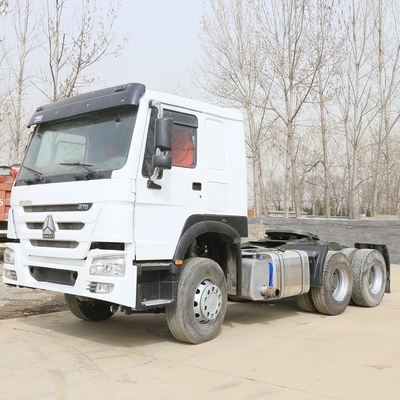 사용 된 Sinotruk HOWO 6X4 10바퀴 375HP 흰색 트랙터 트럭 머리