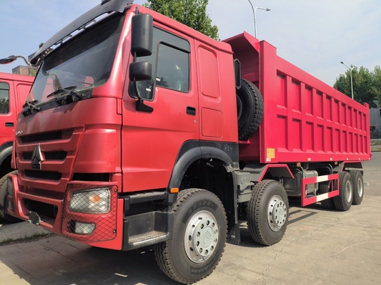 중고 Sinotruk 8X4 12 바퀴 HOWO 티퍼 사용 된 덤프 트럭