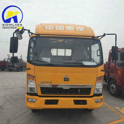 시노트룩 HOWO 4X2 화물 트럭 수동 변속기와 120L 연료 탱크 용량