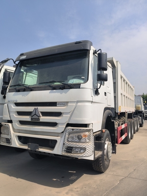 시노트룩 HOWO 6X4 10 바퀴 광산 덤퍼 틱퍼 사용 된 덤퍼 트럭 300L 연료 탱크