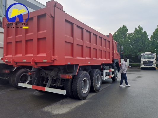 375HP Sinotruk HOWO 6X4 광산 틱퍼 사용 된 10 좌석의 덤프 트럭