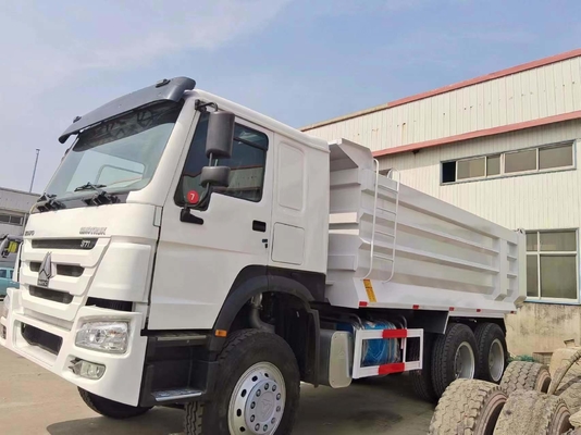 사용중인 시노트럭 HOWO 6X4 371HP 중량용 덤퍼 덤퍼 사용중인 덤퍼 덤퍼
