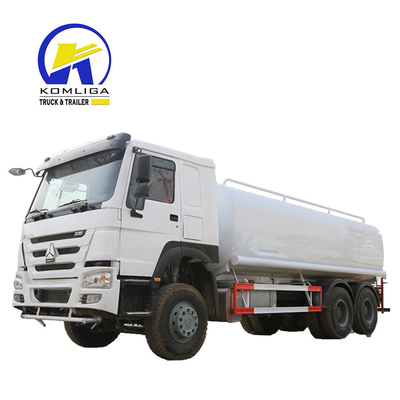 시노트럭 HOWO 371HP 6X4 물 탱크 트럭 엔진 용량&gt; 8L 및 내구성 설계
