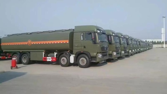 시노트럭 12바퀴 HOWO 8X4 40000리터 연료 탱크 트럭 21-30t 용량