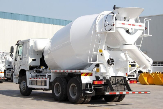 시노트럭 HOWO 6X4 시멘트 믹서 콘크리트 트럭 8m3 371HP 아프리카 시장