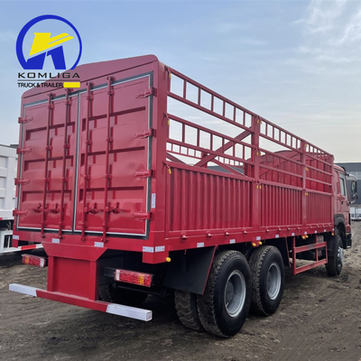시노트럭 HOWO 사용 된 6X4 10바퀴 울타리 트레일러 트럭 돌리 전체 측면 벽판 컨테이너 화물 트럭