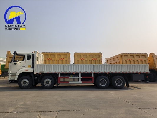 반사 타이어 Sinotruk HOWO 트럭 8X4 12 바퀴 20t 30t 화물 트럭 배달