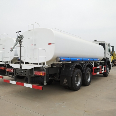 ISO9000 인증 Sinotruk HOWO 4X2/6X4/8X4 스프링클러 물 트럭 사용 물 탱크 트럭
