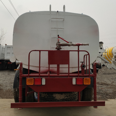 1X9000 Kgs 앞축 유로 2 시노트럭 HOWO 4X2/6X4/8X4 폐수 스프링클러 트럭