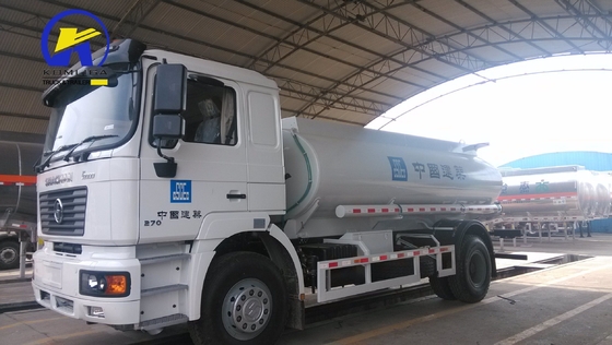 샤크맨 F2000 4X2 270HP 10cbm 연료 탱커 트럭