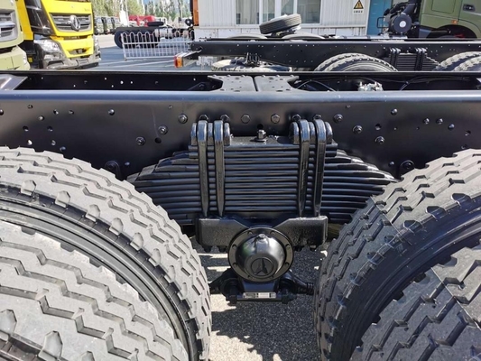 강력한 351-450hp Beiben 6X4 6X6 큰 엔진 용량과 북 벤츠 트랙터 트럭