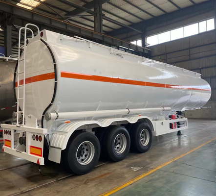 가벼운 직무 3 축 40 50tons 연료 탱커 반 트레일러 6PCS T30/30 브레이크 챔버