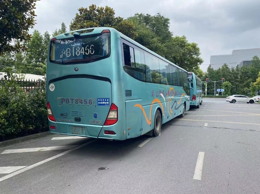 지붕에 장착된 A/C 22000kcal/H 및 디젤 연료 31-50 좌석 디자인으로 고급 코치 버스